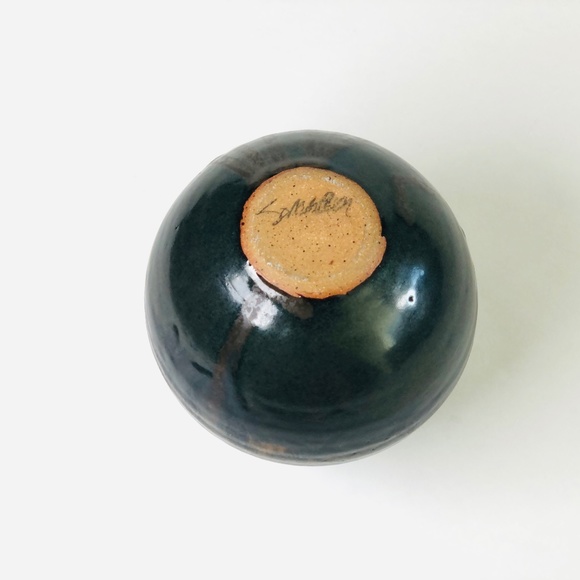 Stoneware Vase - Black and Bronze - Picture 4 of 4